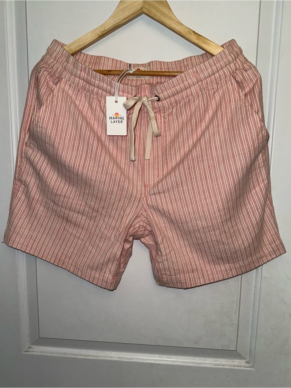 Marine Layer NWT Saturday Beach Shorts 6" Inseam in Rosette Stripe